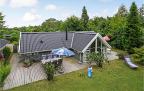 Stunning Home In Tisvildeleje With Kitchen